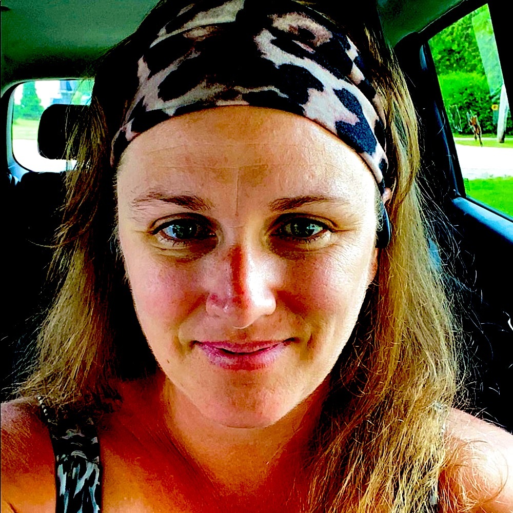 Meet your Posher, Crystal